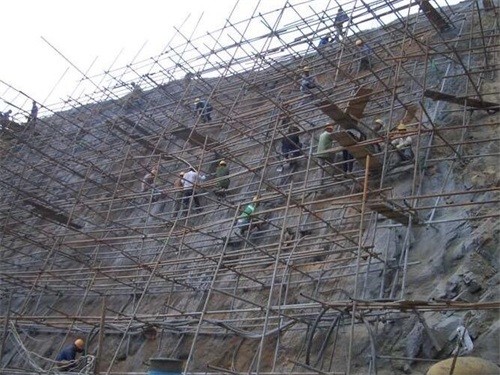乌拉特中公路桩基检测
